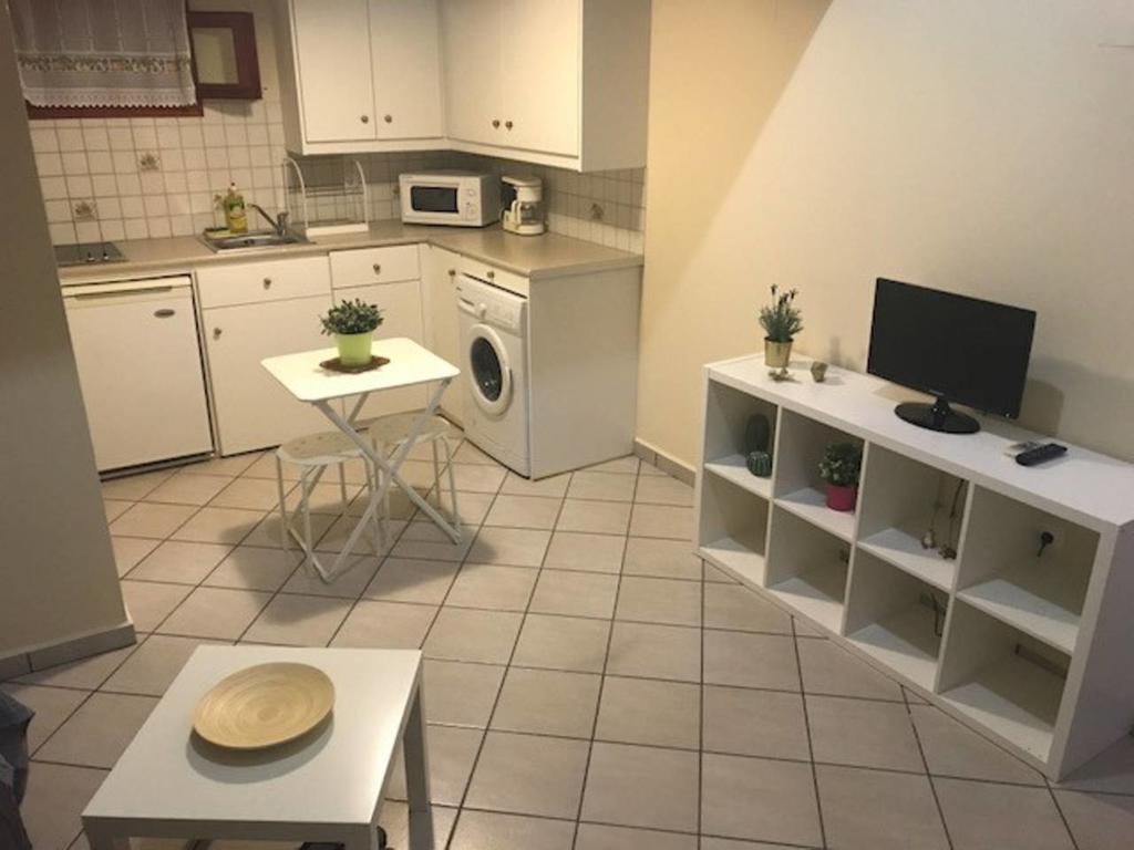 Ermoupoli, Syros City Apartments Екстер'єр фото